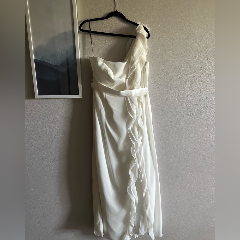 White Vera Wang Dress